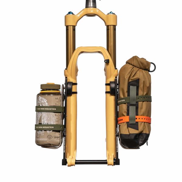 Old Man Mountain Axle Pack