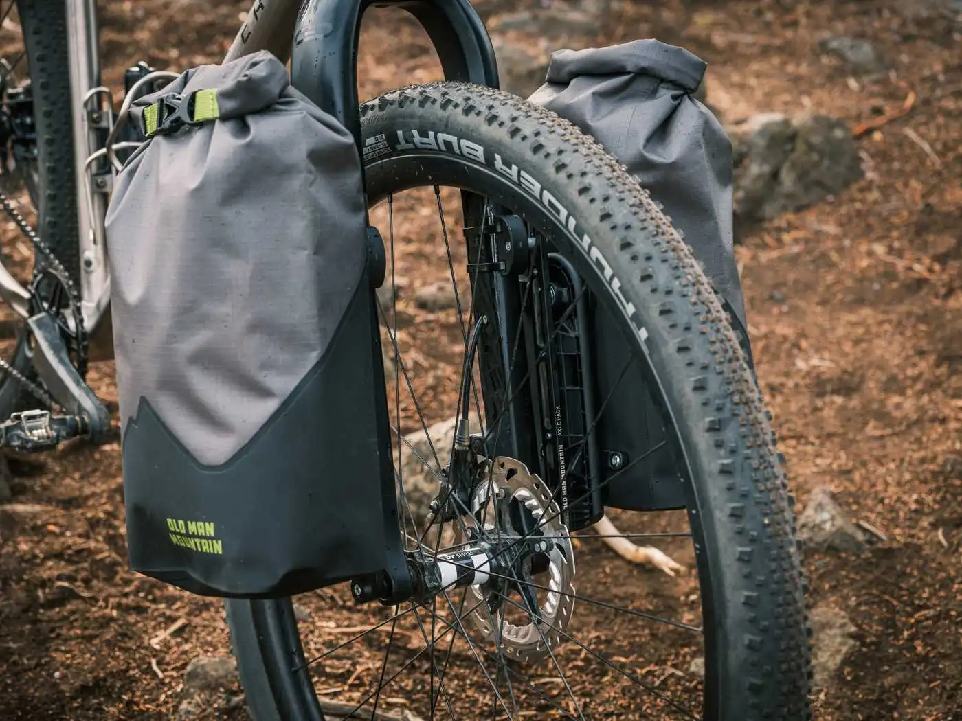 Hemlock con FLiP Cages di Old Man Mountain