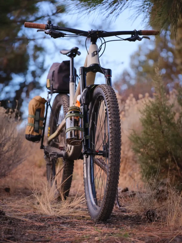 Old Man Mountain Axle Pack