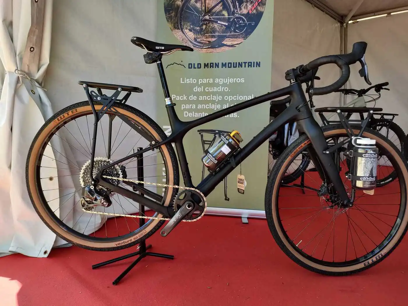 We present the Widefoot CargoMount Classic