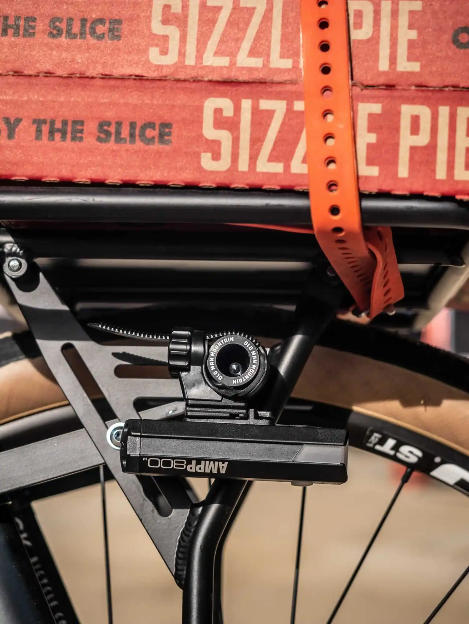 Old man mountain headlight mount 04 l